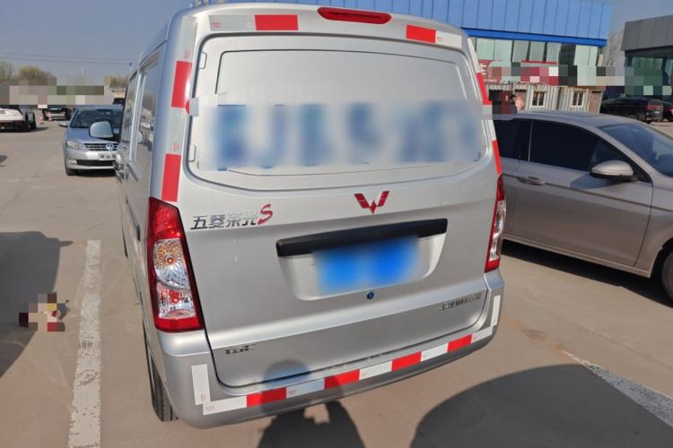 Used Wuling Rongguang S 2023 1.5L Basic Enclosed-Window Vehicle 2 Seats