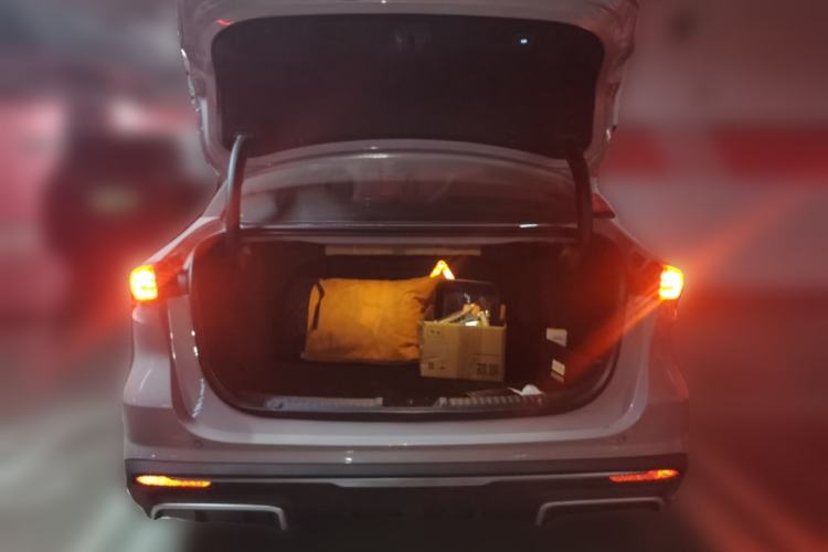 Used Geely Galaxy L6 2024 125km Creative Edition Trunk