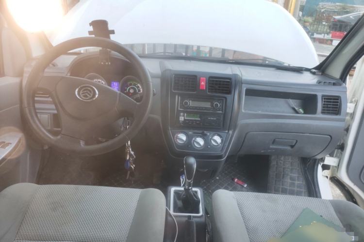 Used Golden Dragon Hiace New Energy 2021 Longyun GLE550 4421 mm long with a 41.86 kWh battery
