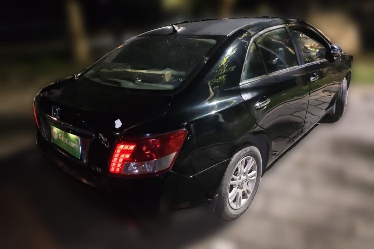 Used Zotye Z300 2012 1.5L Manual Luxury Version
