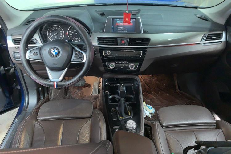 Used BMW X1 2018 sDrive18Li Luxury Model Center Console