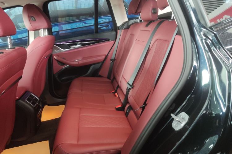 Used BMW iX3 2024 Leading Model
