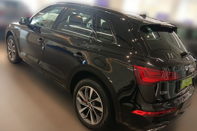 Used Audi Q5L 2023 40T Luxury Dynamic Model Rear Left 45 Deg