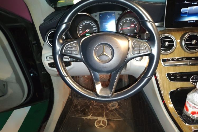 Used Mercedes-Benz C-Class 2015 C 200 L Steering Wheel