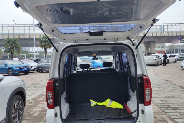 Used Wuling Zhiguang New Energy 2025 Comfort Model