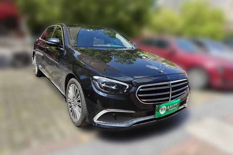 Used Mercedes-Benz E-Class 2022 Revised Version E 300 L Fashion Edition Front Right 45 Deg