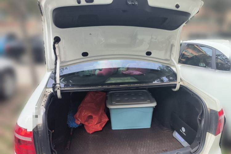 Used Volkswagen Lavida 2013 Revised Classic 1.6L Automatic Fashion Edition
