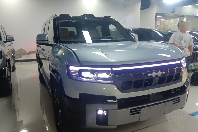 Used Formula Leopard 8 2025 Smart & Brave Flagship Edition 7 Seats
