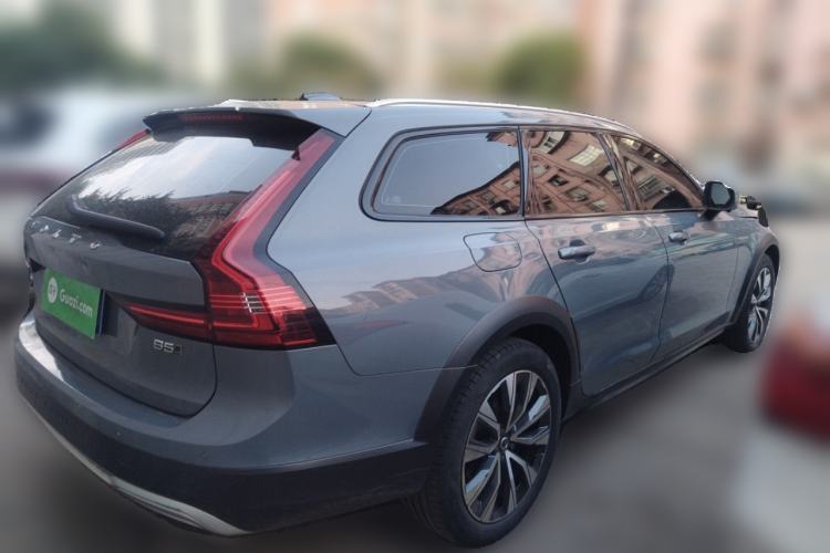 Used Volvo V90 2021 Cross Country B5 AWD Smart Range Edition Rear Right 45 Deg