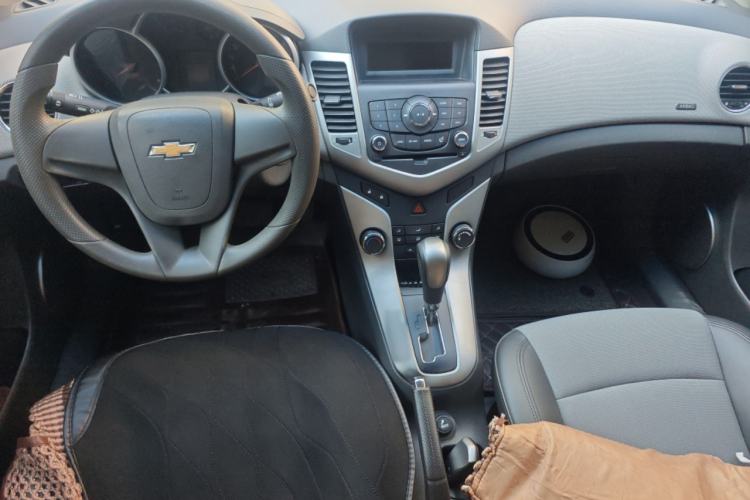 Used Chevrolet Cruze 2013 1.8L SE AT
