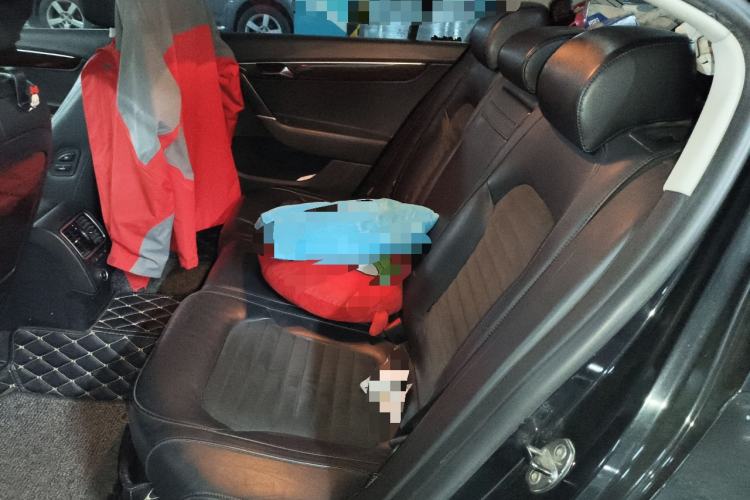 Used Volkswagen Magotan 2015 2.0 TSI Prestige Model
