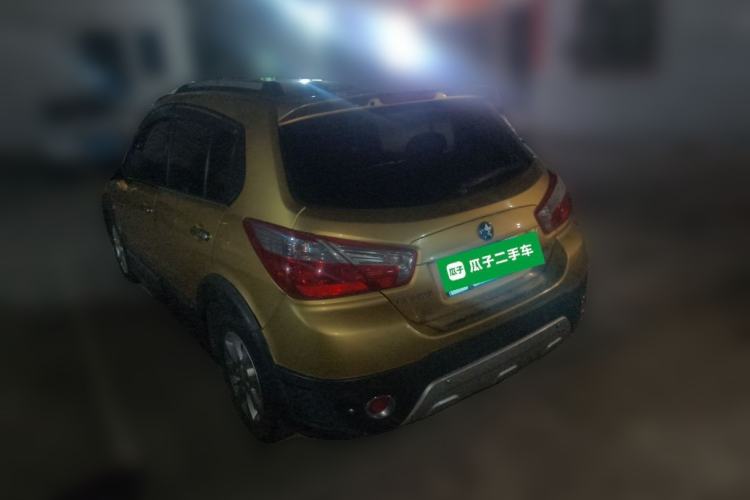 Used Venucia R50X 2013 1.6L Automatic Model