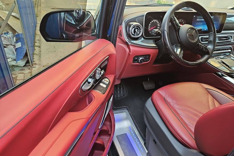 Used Mercedes-Benz Vito 2024 2.0T Elite Version 7 Seats