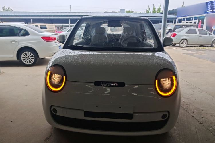 Used CHANGAN NEVO Lumin 2026 Model Treasure Edition 205km Passionate Beige Ningde Front