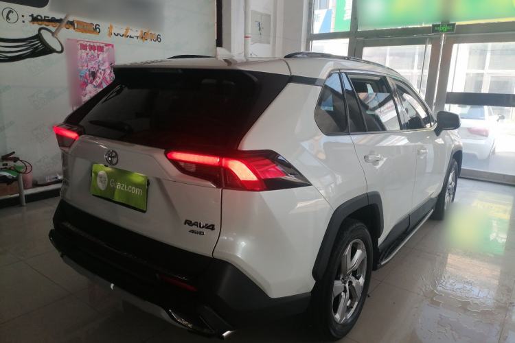 Used Toyota RAV4 2021 2.0L CVT 4x4 Trend Edition
