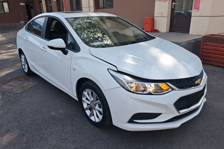 Used Chevrolet Cruze 2017 1.5L Automatic Pioneer Sunroof Edition Exterior 1