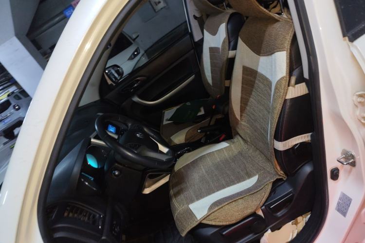 Used CHANGAN CS35 2014 1.6L Automatic Luxury Model China IV Standard
