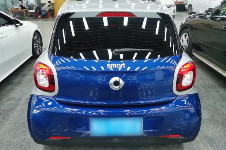 Used smart forfour 2016 1.0L 52 kW Passion Edition
