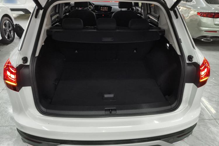 Used Volkswagen Tayron 2022 280TSI Two-Wheel Drive Luxury Smart Connectivity Version Trunk