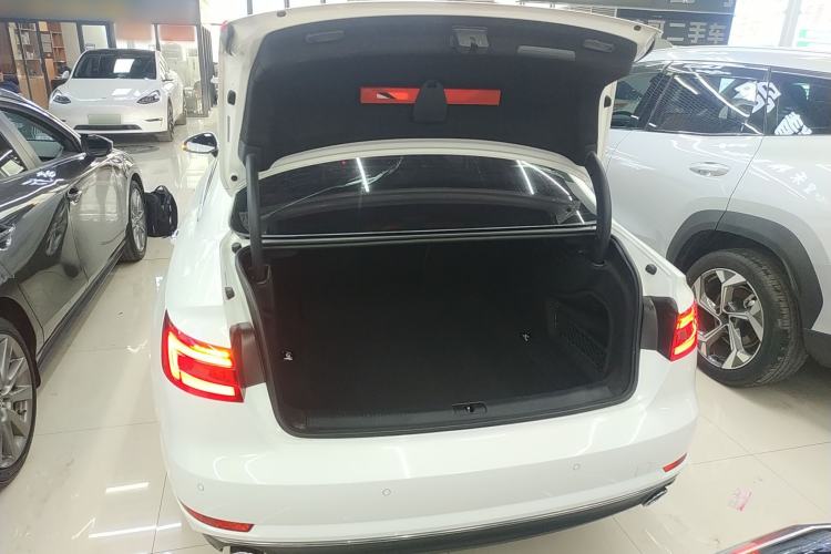 Used Audi A4L 2018 30th Anniversary Edition 40 TFSI Trendy Model