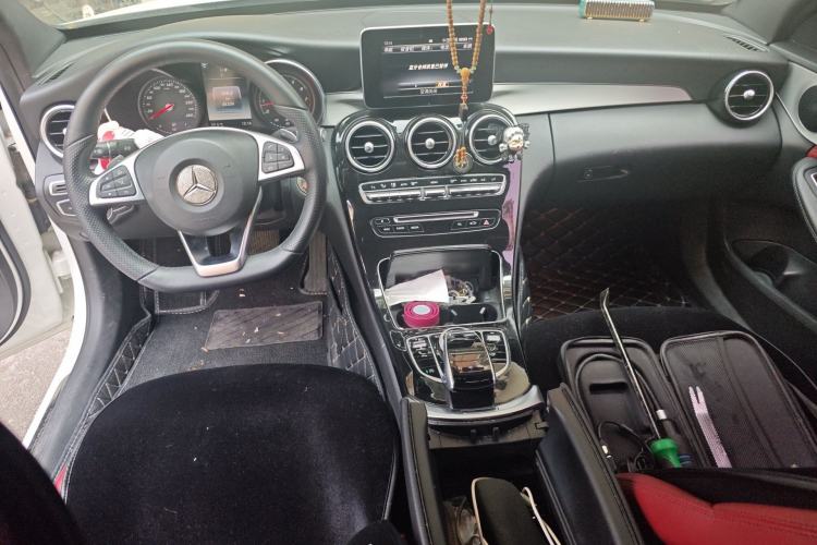 Used Mercedes-Benz C-Class 2017 Restyled C 200 Sport Edition Center Console