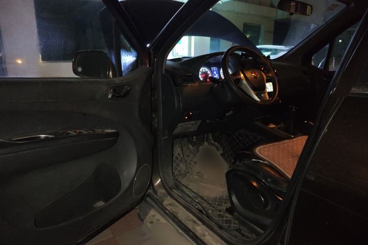 Used FORTHING Joyear X5 2013 1.6L Manual Luxury Model China IV Standard