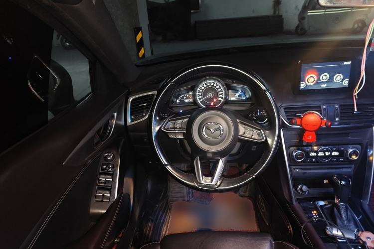 Used Mazda CX-4 2018 2.0L Automatic 2WD Blue Sky Exploration Edition China VI Standard
