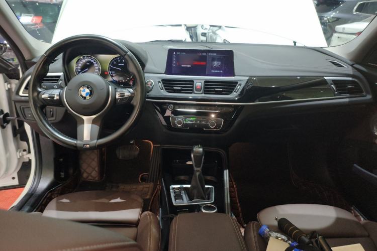 Used BMW 1 Series 2019 118i M Sport Package Center Console