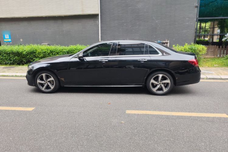Used Mercedes-Benz E-Class 2019 Restyled E 300 L Sporty and Stylish Edition Exterior 2