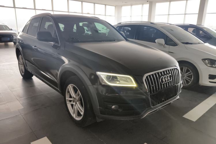 Used Audi Q5 2017 Plus 40 TFSI Technology Model
