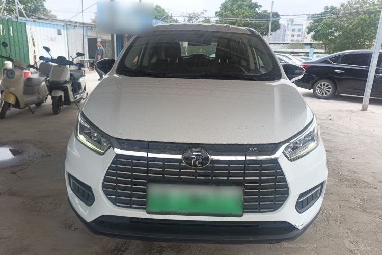 Used BYD Yuan New Energy 2019 EV535 Smart Connect Trendsetting Model Front