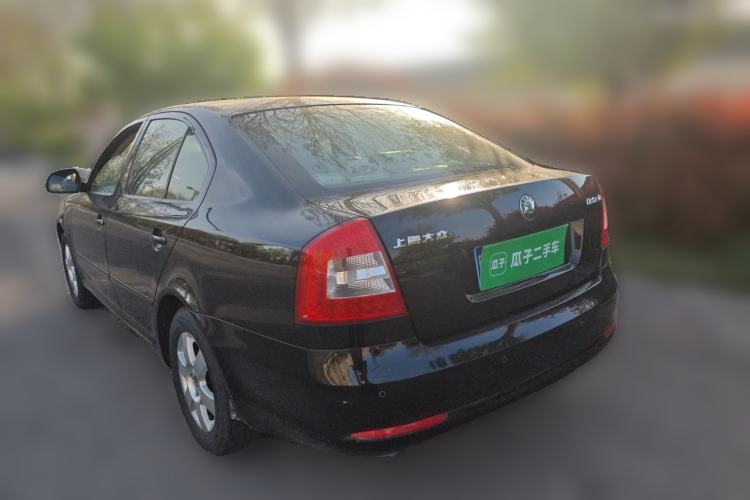 Used Skoda Octavia 2013 1.6L Manual Yijie Edition Rear Left 45 Deg