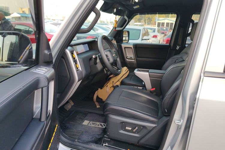 Used iCAR V23 2025 501 Four-Wheel Drive Intelligent Driving Version