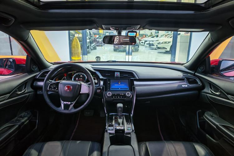 Used Honda Civic 2021 HATCHBACK 220TURBO CVT New Trendsetter