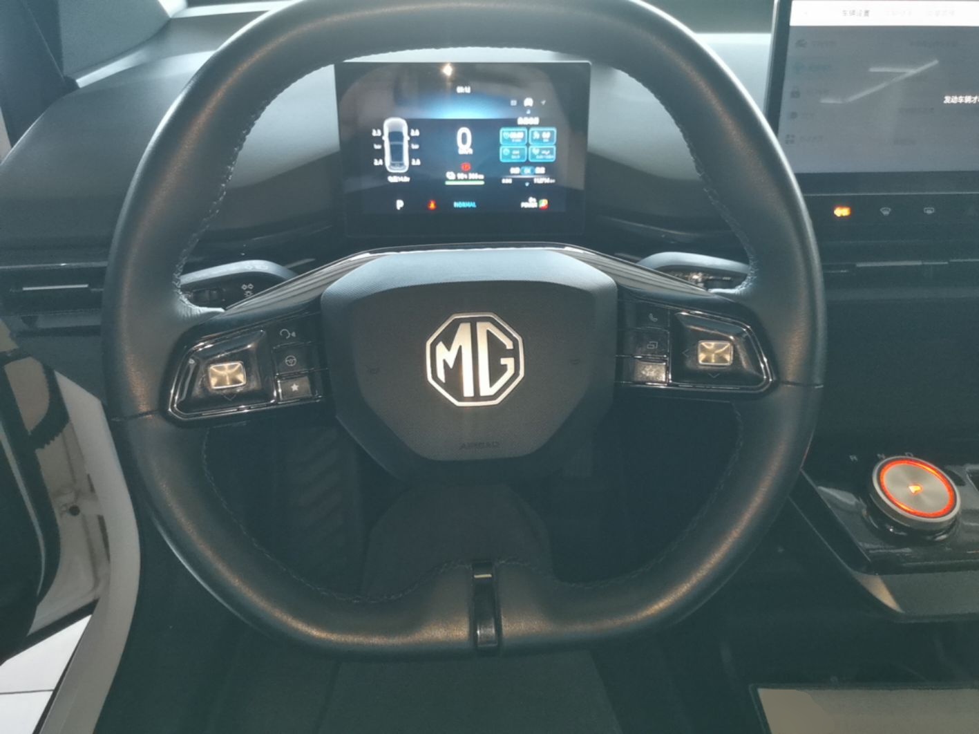 MG 4 EV 2023 415 km Range Sea-Faring Champion Edition — снимка 19