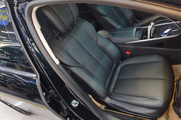 Used Buick LaCrosse 2025 28T Platinum Edition