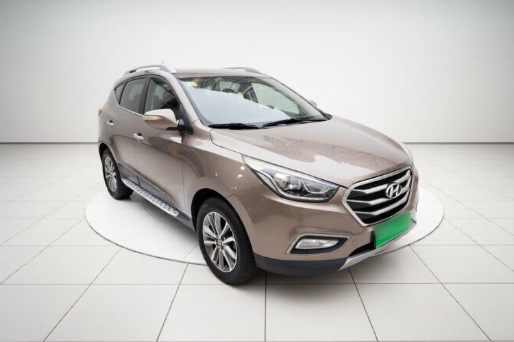 Used Hyundai ix35 2013 2.0L Automatic Two-Wheel Drive Smart GLS China IV Standard Exterior 2