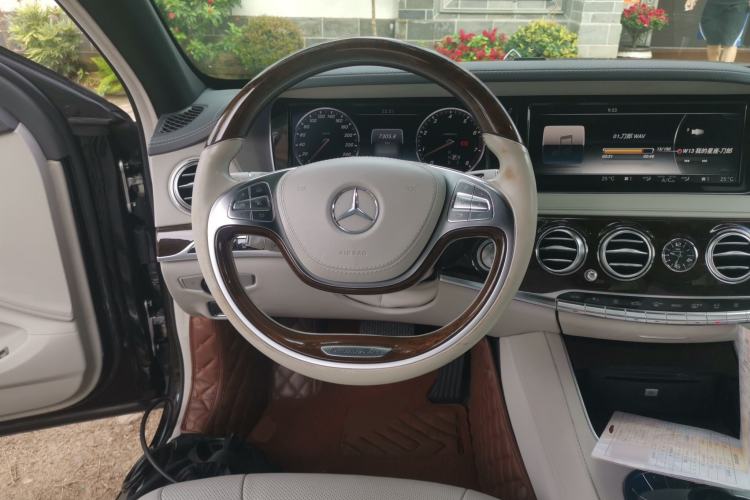Used Mercedes-Benz Maybach S-Class 2015 S 400 4MATIC Steering Wheel