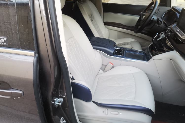 Used Buick GL8 2020 Land Cruiser Executive Class 652T Comfort Model
