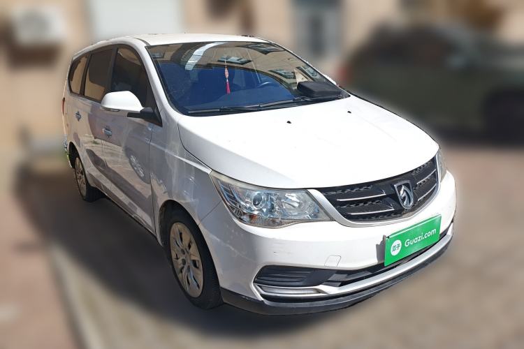 Used Baojun 730 2016 1.5L Manual Value Edition 5 Seats China V Emission Standard Front Right 45 Deg
