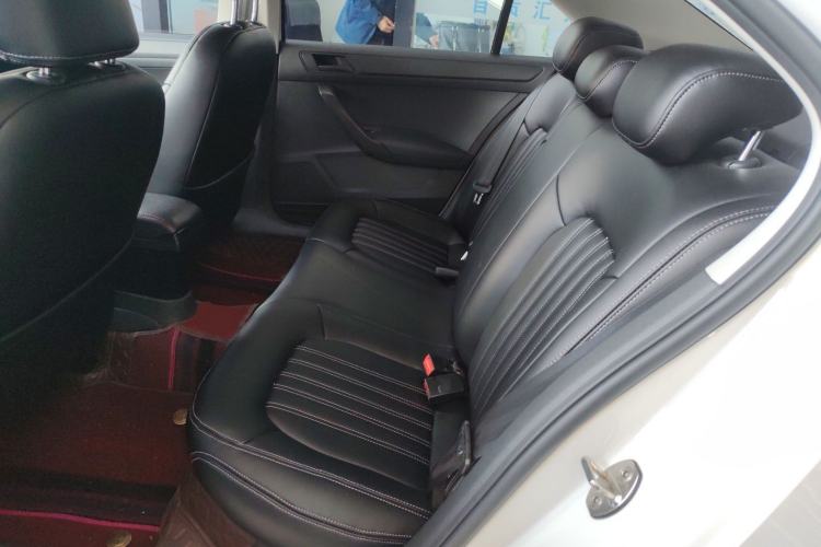 Used Volkswagen Santana 2016 1.6L Manual Fashion Edition
