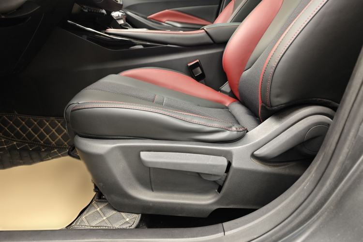 Used CHANGAN OSHAN X5 2021 1.5T DCT Luxury Edition Interior 4