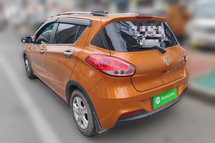 Used Baojun 310 2017 1.5L Manual Fashion Model