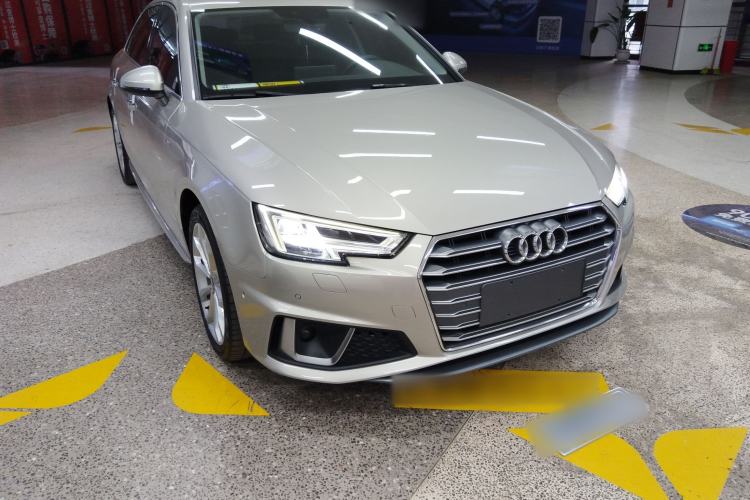 Used Audi A4L 2019 40 TFSI Fashion Edition China VI Emission Standard