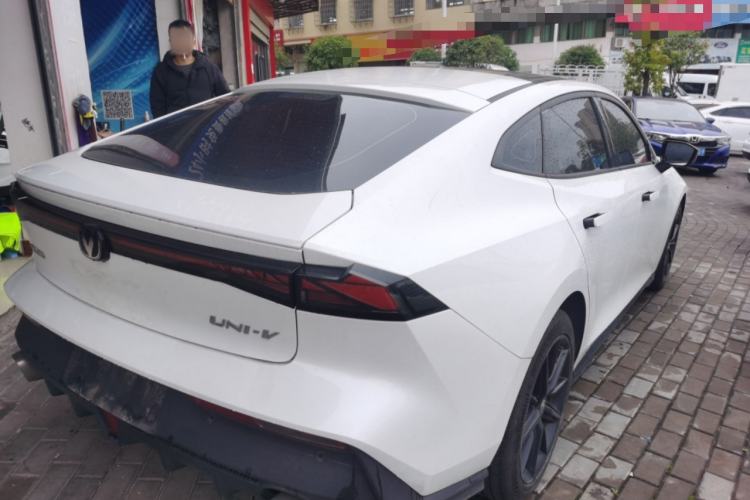 Used Changan UNI-V 2023 1.5T Prestige Model