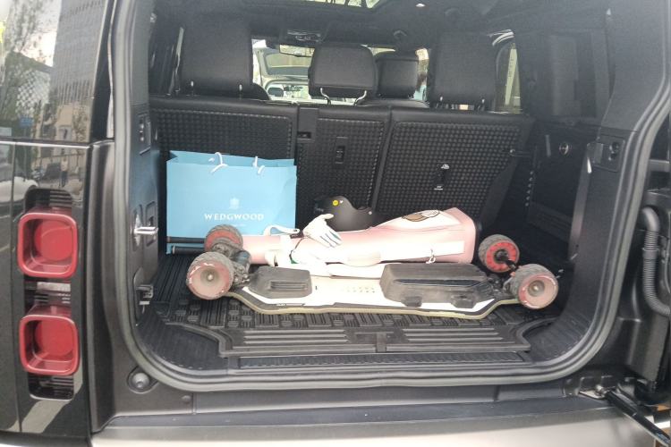 Used Land Rover Defender 2023 Facelift 110 3.0T P400 X-DYNAMIC HSE
