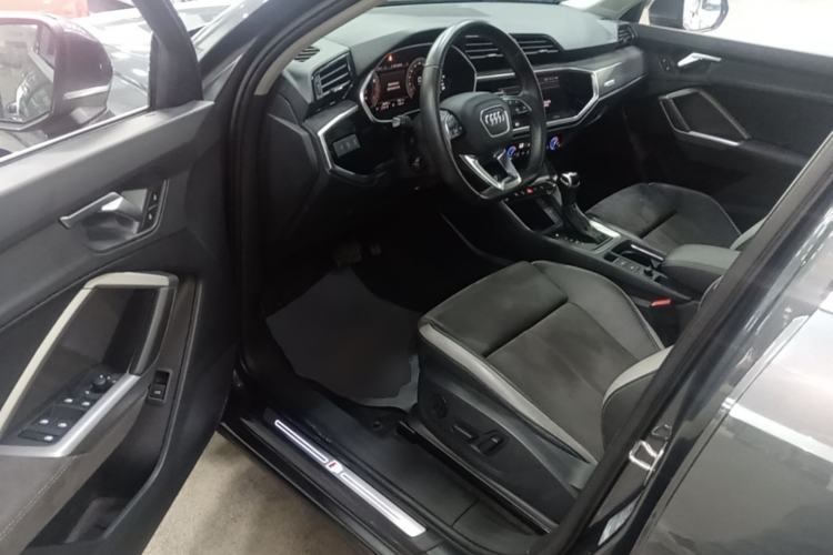 Used Audi Q3 2023 35 TFSI Fashion Dynamic Model (1.4T)