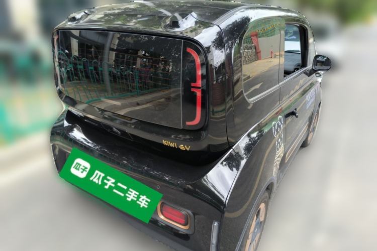 Used Baojun KiWi EV 2021 Artist Model Lithium Iron Phosphate