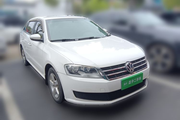 Used Volkswagen Gran Lavida 2013 1.6L Automatic Fashion Model Front Right 45 Deg