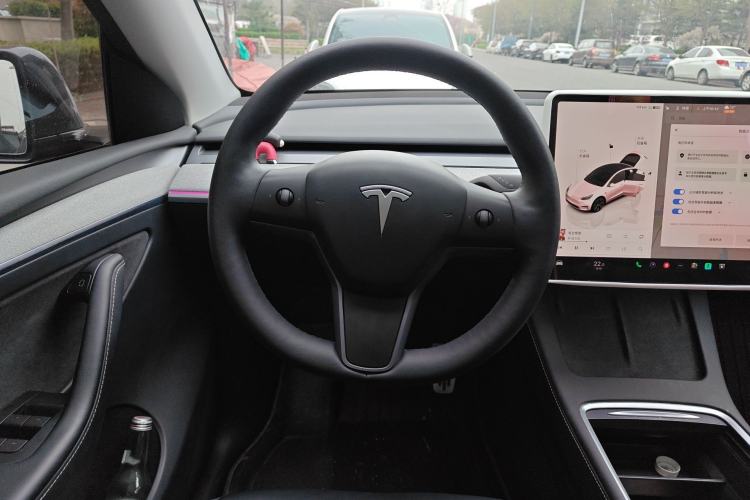 Used Tesla Model Y 2024 Rear-Wheel-Drive Version
